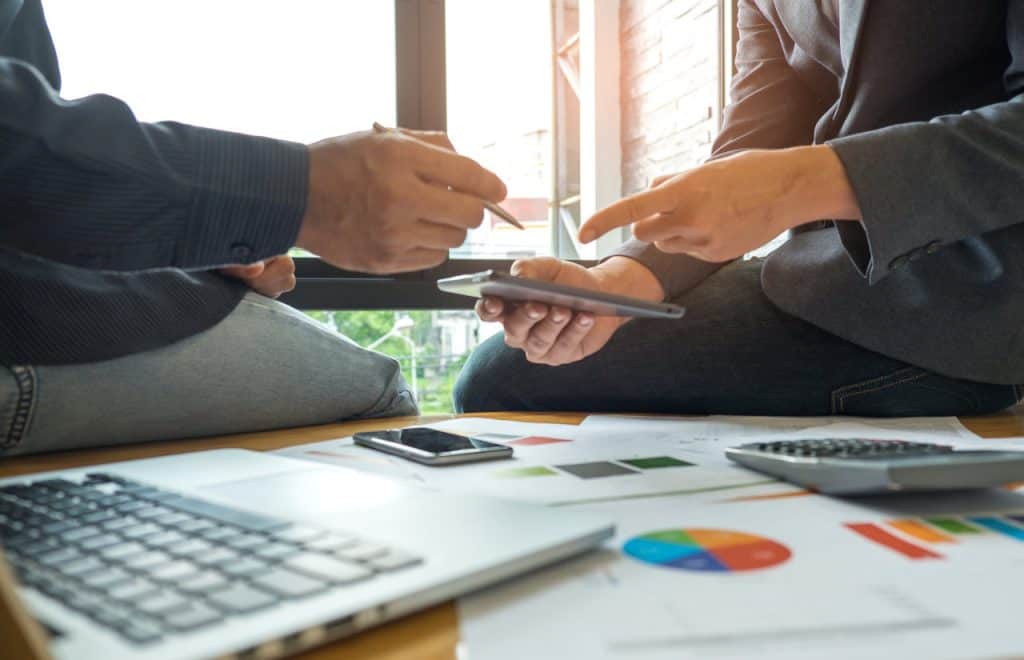 Integrated Approach To Lead Generation For Business Consultants